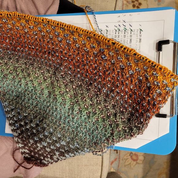 Shift Into Fall Cowl - Picture 4 of 6